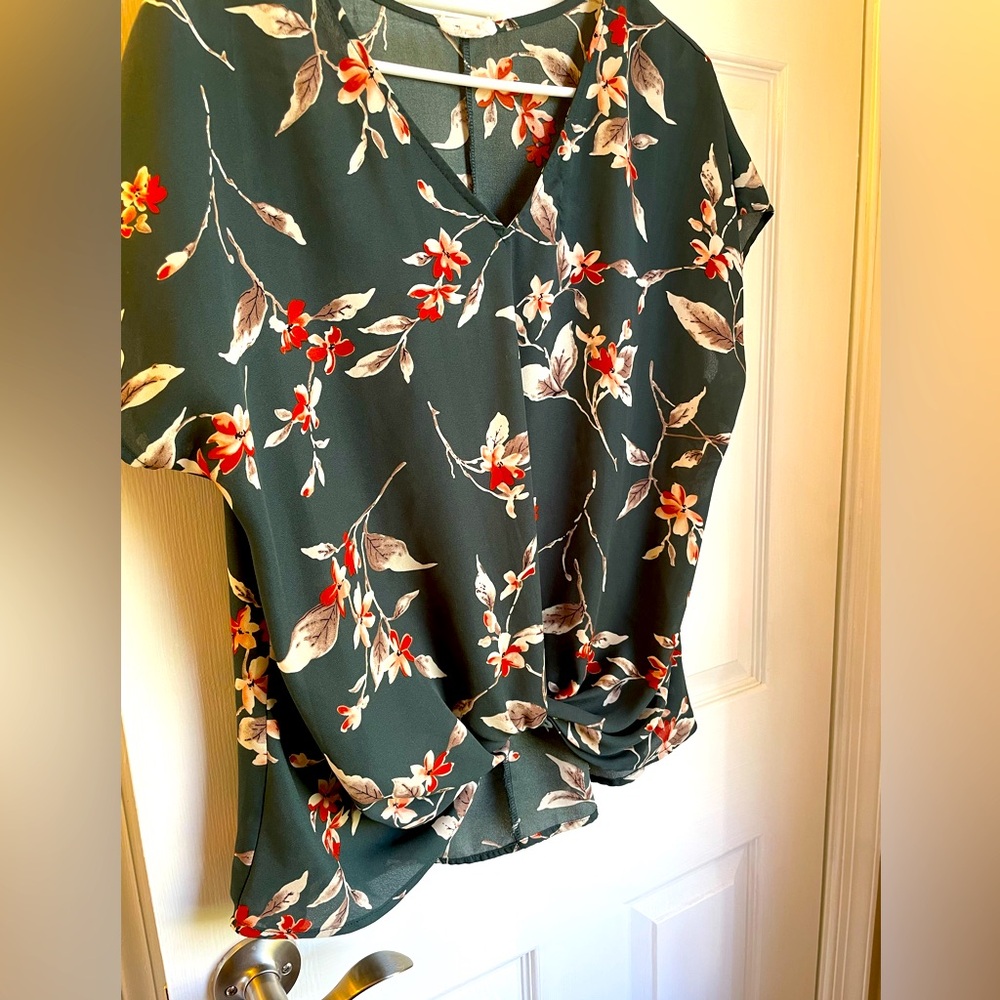 Size medium green floral blouse